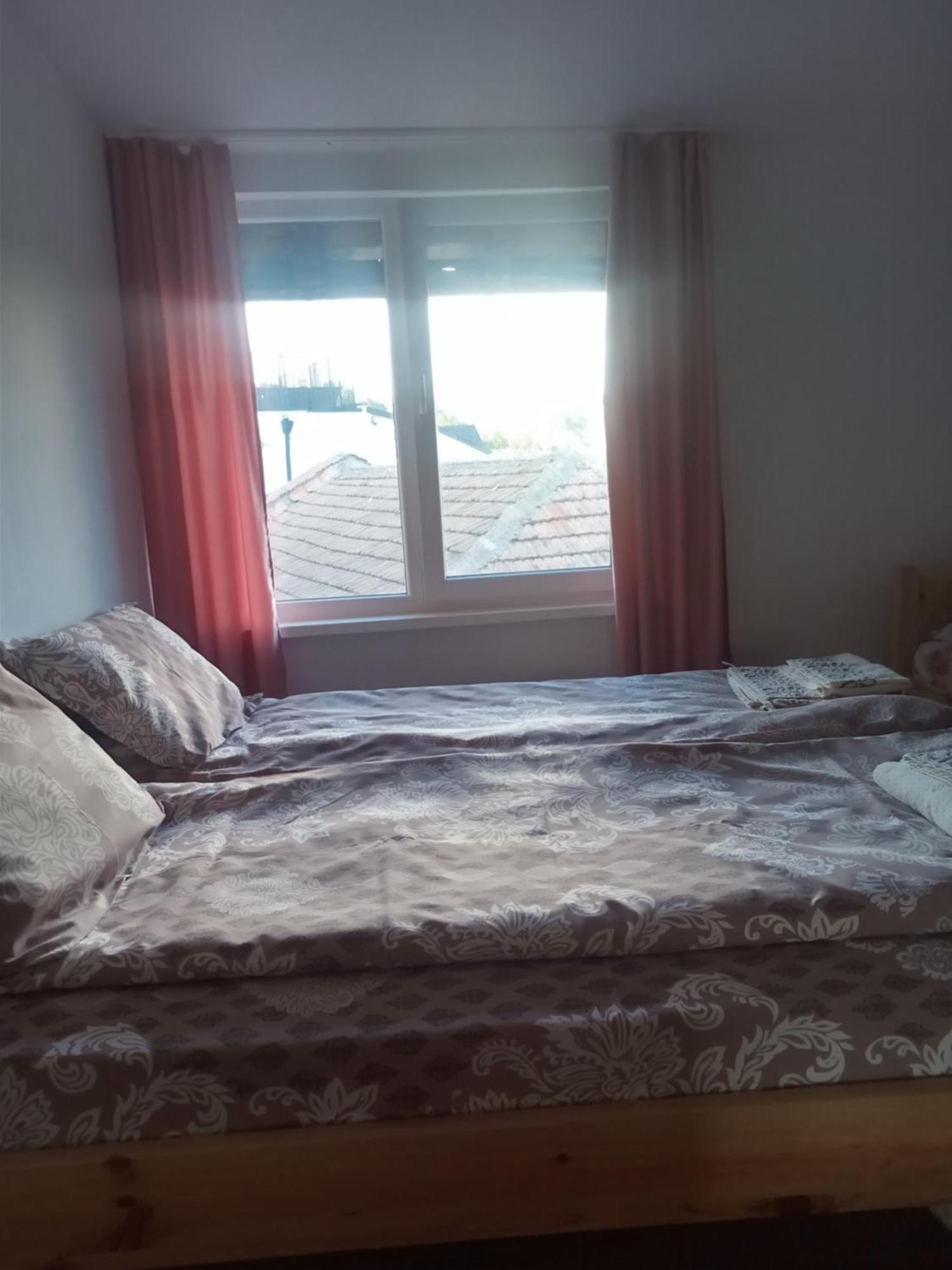 Mercury Guest House Veliko Tárnovo Habitación foto